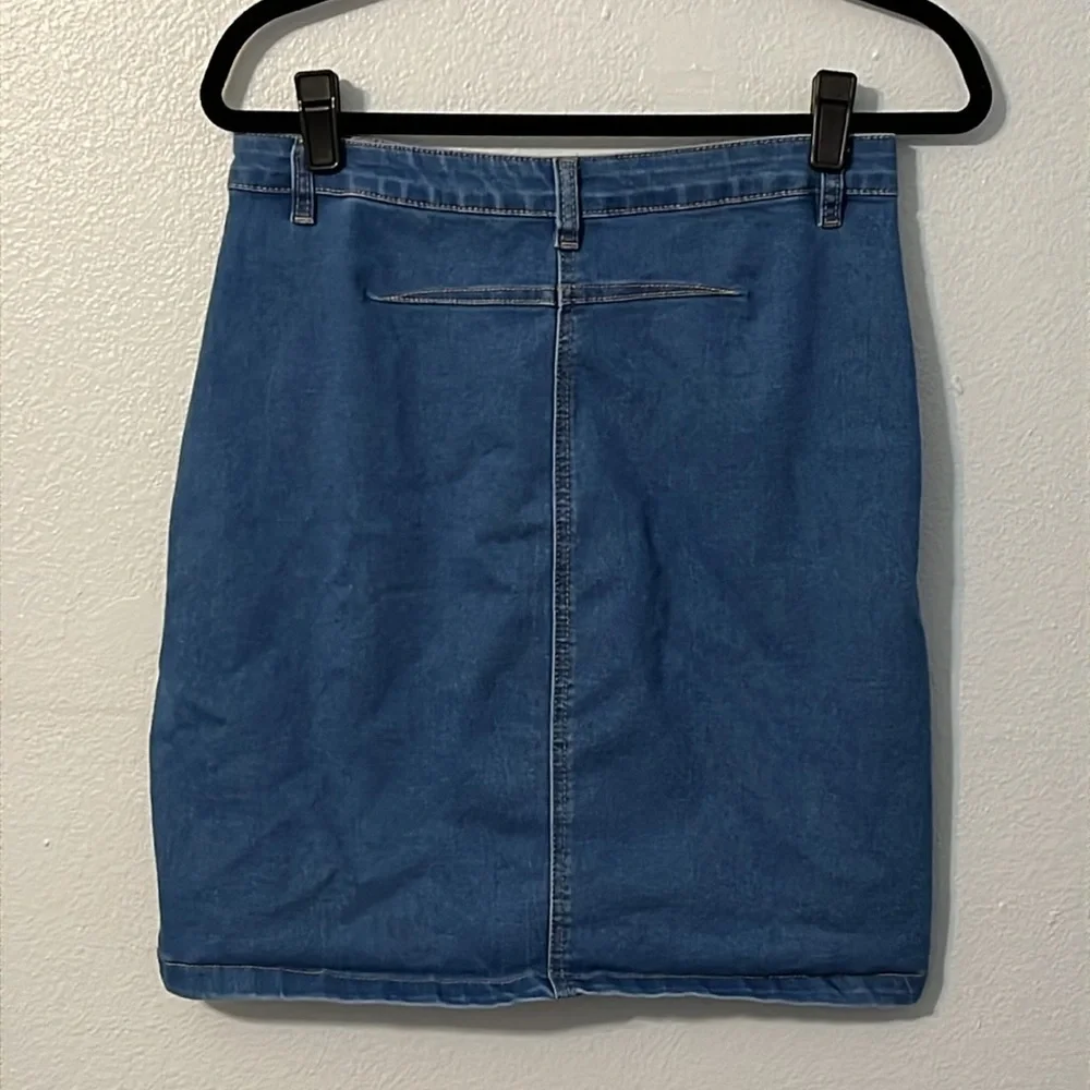 5/$25 LILY & PARKER | Floral Embroidered Denim Skirt - Picture 2 of 6